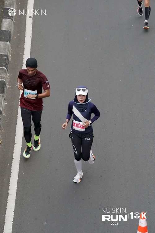 Race photo from Nu Skin Run 10K