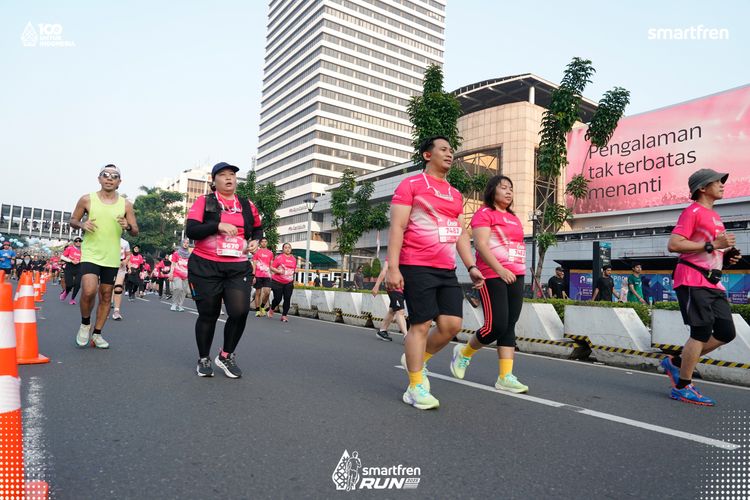 Race photo from Smartfren Run 2025 