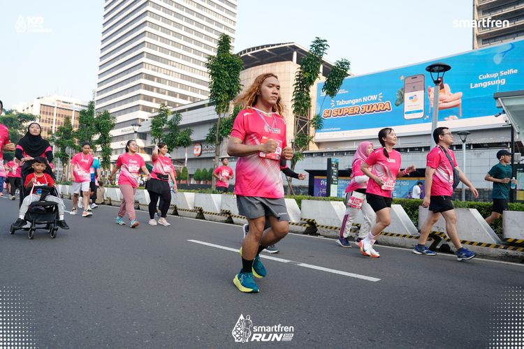 Race photo from Smartfren Run 2025 