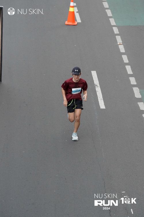 Race photo from Nu Skin Run 10K