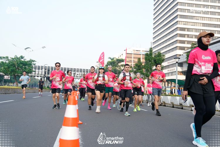 Race photo from Smartfren Run 2025 