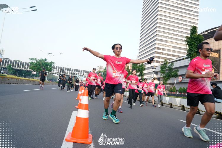 Race photo from Smartfren Run 2025 
