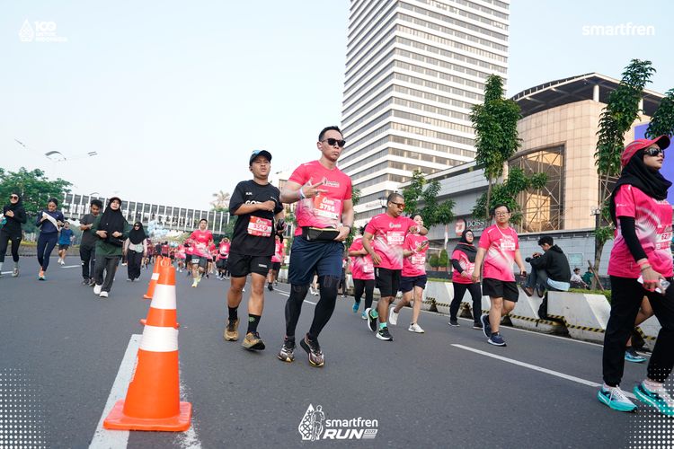 Race photo from Smartfren Run 2025 