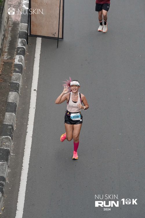 Race photo from Nu Skin Run 10K