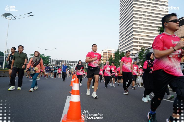 Race photo from Smartfren Run 2025 