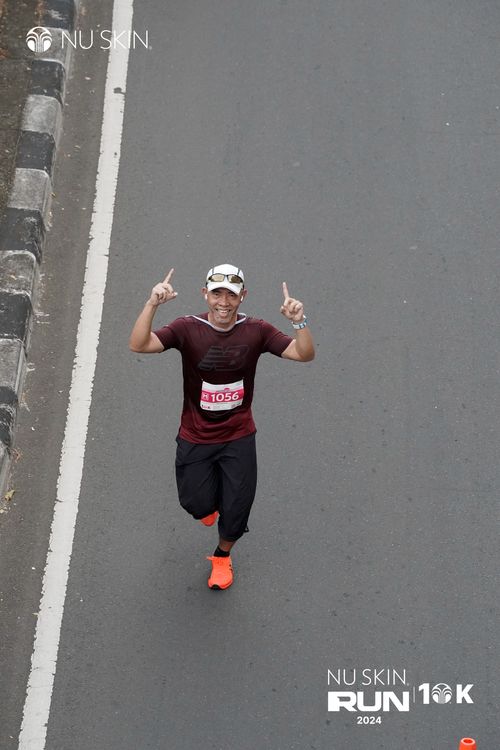 Race photo from Nu Skin Run 10K
