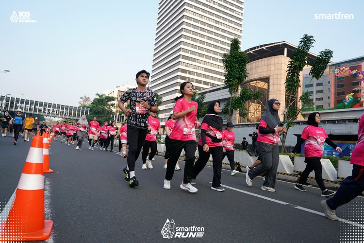 Race photo from Smartfren Run 2025 