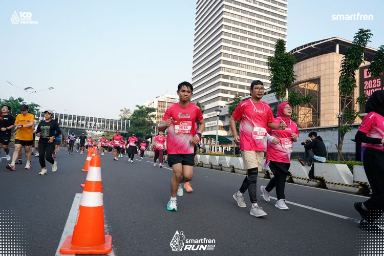 Race photo from Smartfren Run 2025 