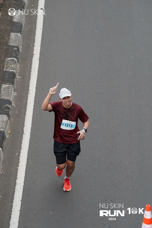 Race photo from Nu Skin Run 10K