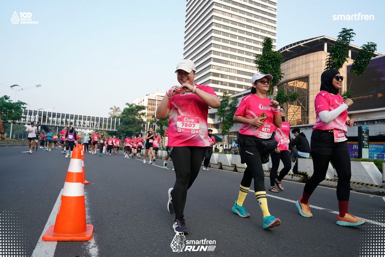 Race photo from Smartfren Run 2025 