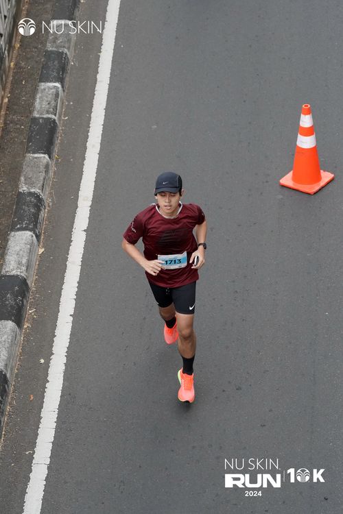 Race photo from Nu Skin Run 10K