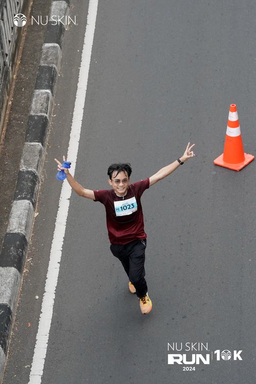 Race photo from Nu Skin Run 10K