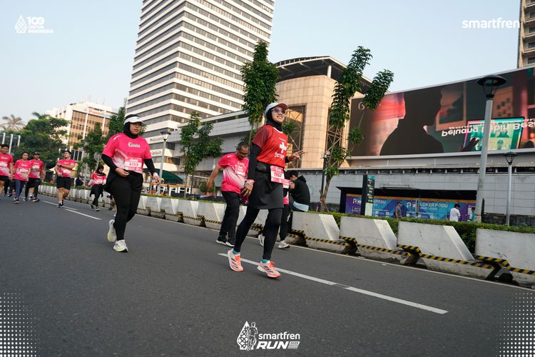 Race photo from Smartfren Run 2025 