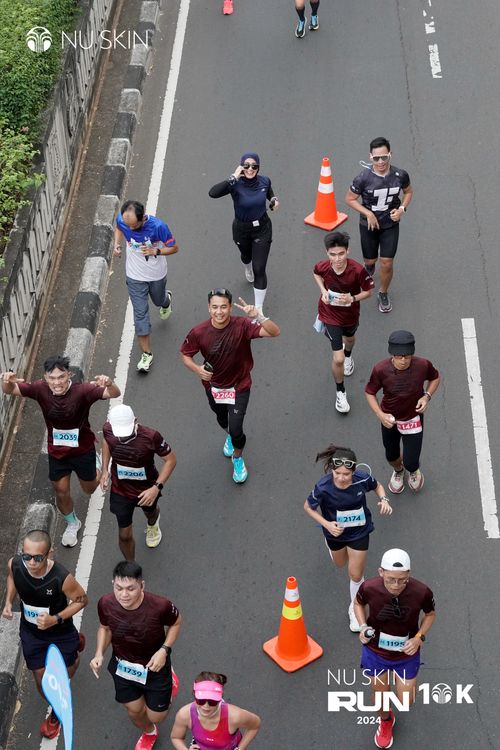 Race photo from Nu Skin Run 10K
