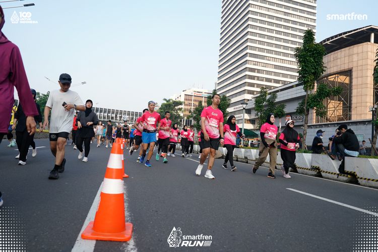Race photo from Smartfren Run 2025 