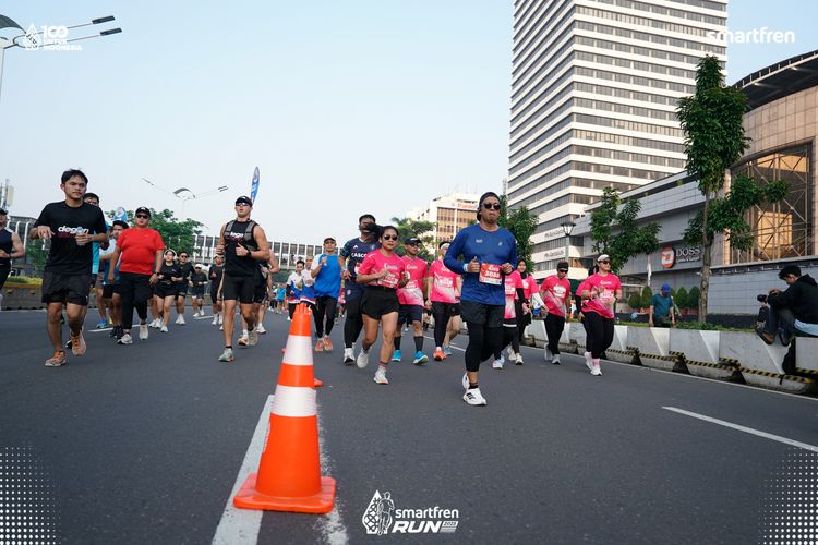 Race photo from Smartfren Run 2025 