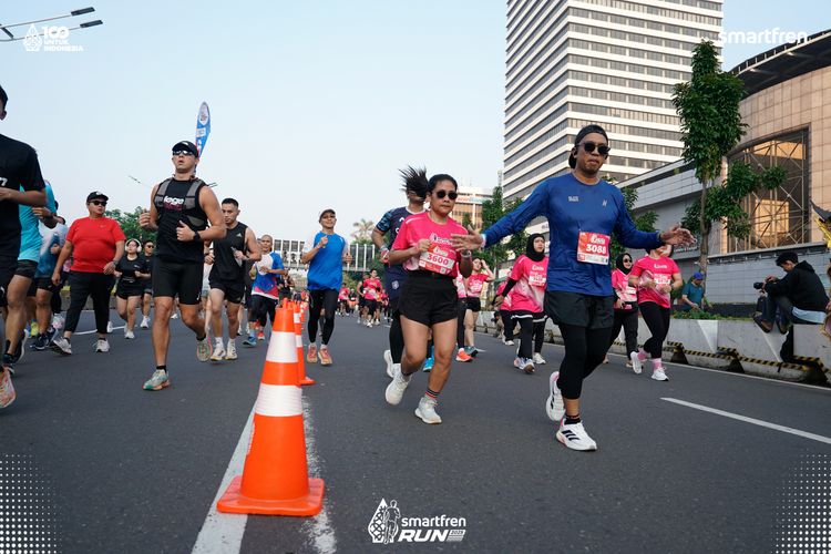Race photo from Smartfren Run 2025 