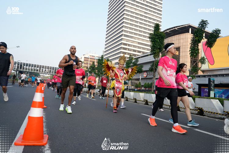 Race photo from Smartfren Run 2025 