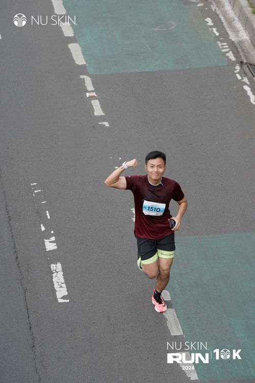 Race photo from Nu Skin Run 10K