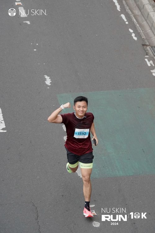 Race photo from Nu Skin Run 10K