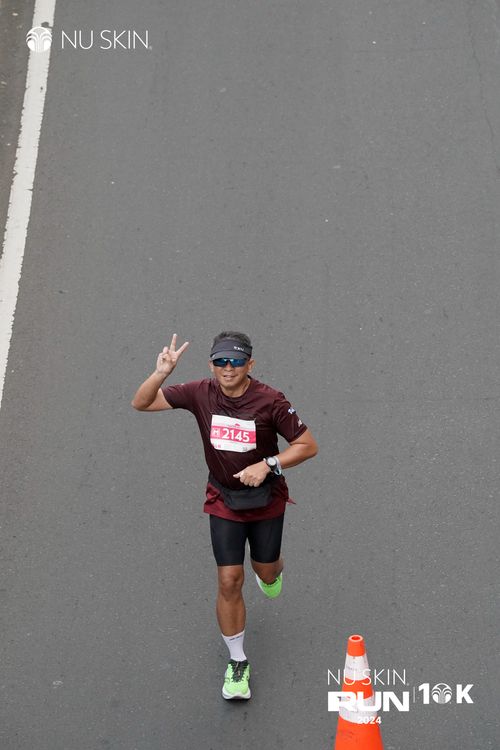 Race photo from Nu Skin Run 10K