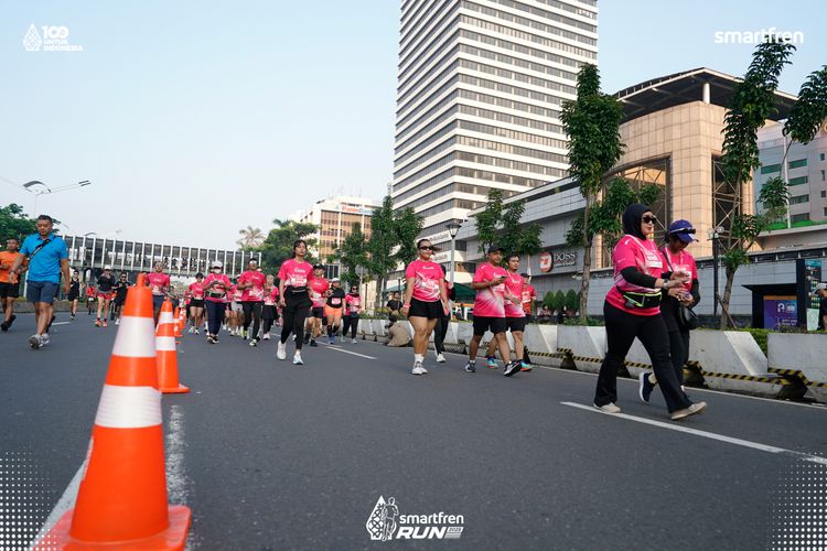 Race photo from Smartfren Run 2025 
