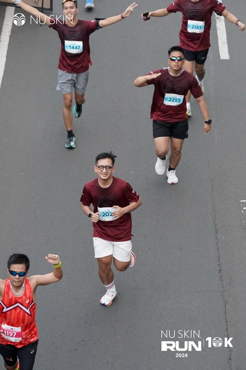Race photo from Nu Skin Run 10K