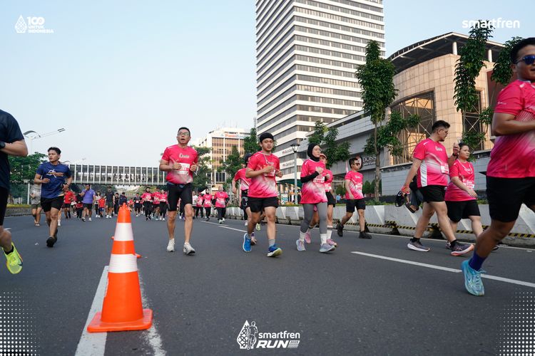 Race photo from Smartfren Run 2025 