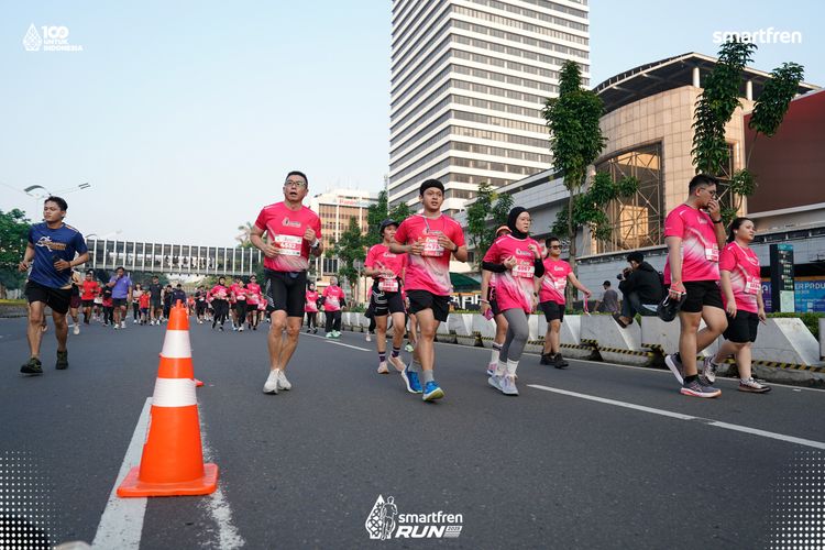 Race photo from Smartfren Run 2025 