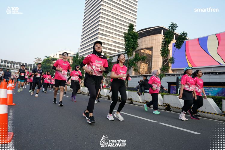 Race photo from Smartfren Run 2025 