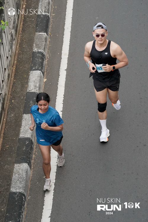 Race photo from Nu Skin Run 10K