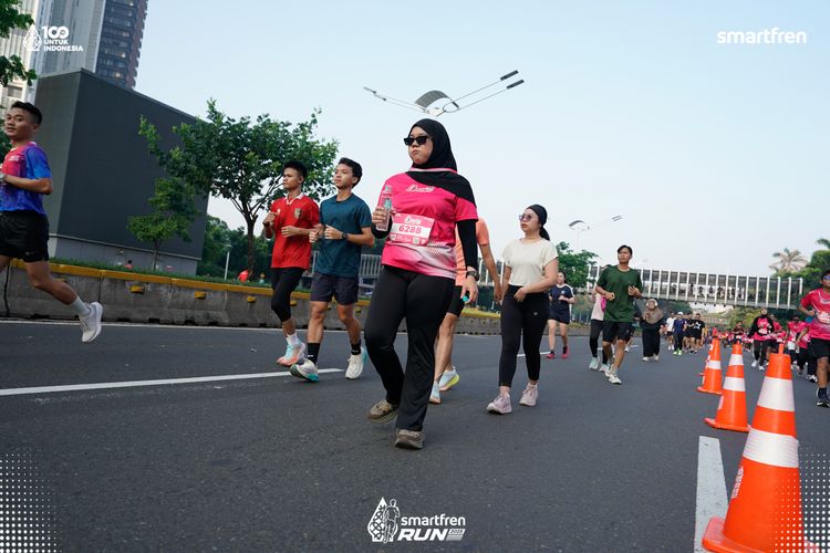 Race photo from Smartfren Run 2025 