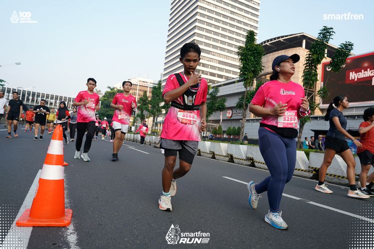 Race photo from Smartfren Run 2025 