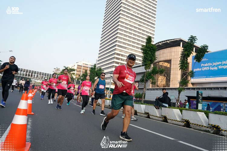 Race photo from Smartfren Run 2025 