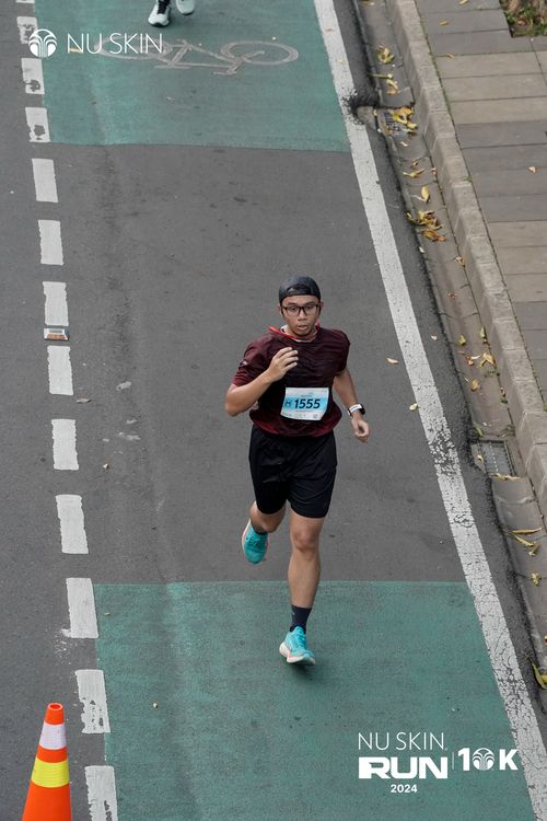 Race photo from Nu Skin Run 10K