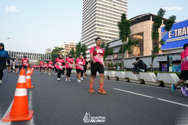 Race photo from Smartfren Run 2025 