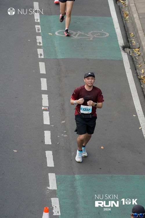 Race photo from Nu Skin Run 10K