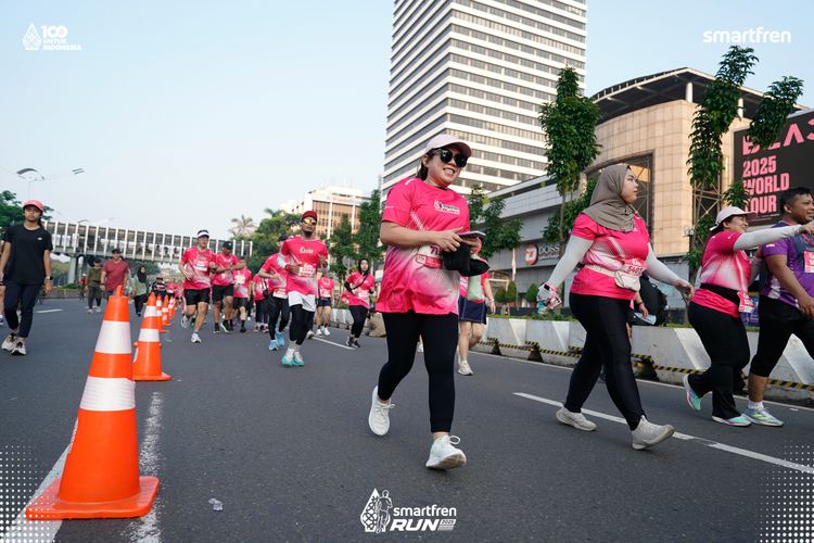 Race photo from Smartfren Run 2025 