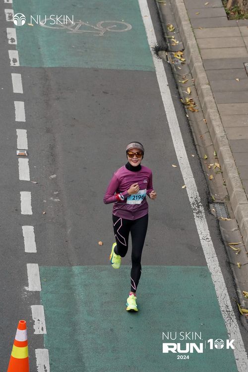 Race photo from Nu Skin Run 10K