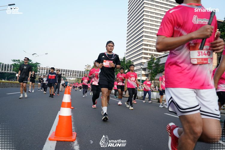 Race photo from Smartfren Run 2025 