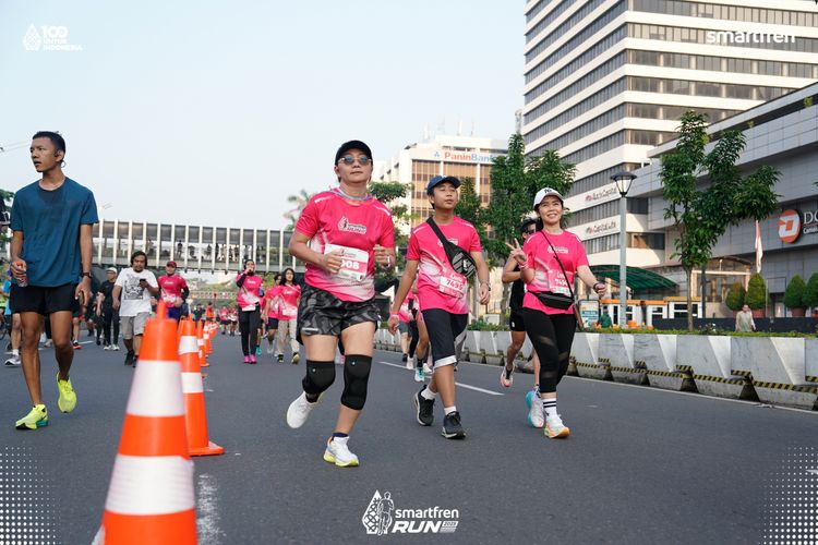 Race photo from Smartfren Run 2025 