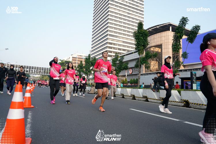 Race photo from Smartfren Run 2025 