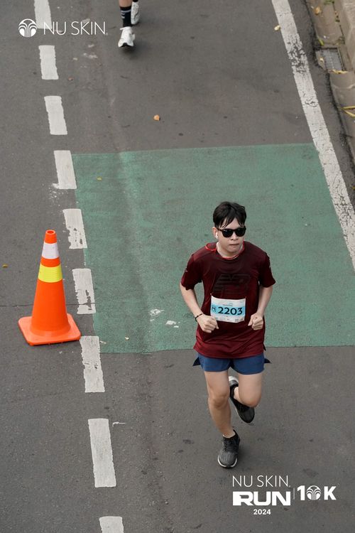 Race photo from Nu Skin Run 10K