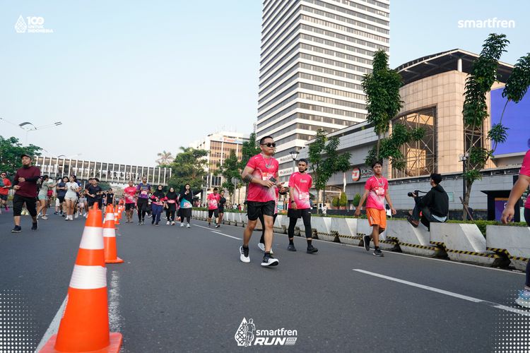 Race photo from Smartfren Run 2025 