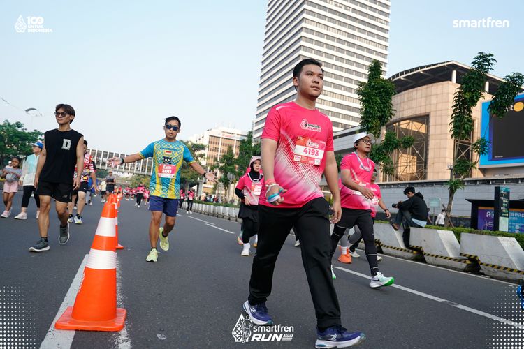 Race photo from Smartfren Run 2025 