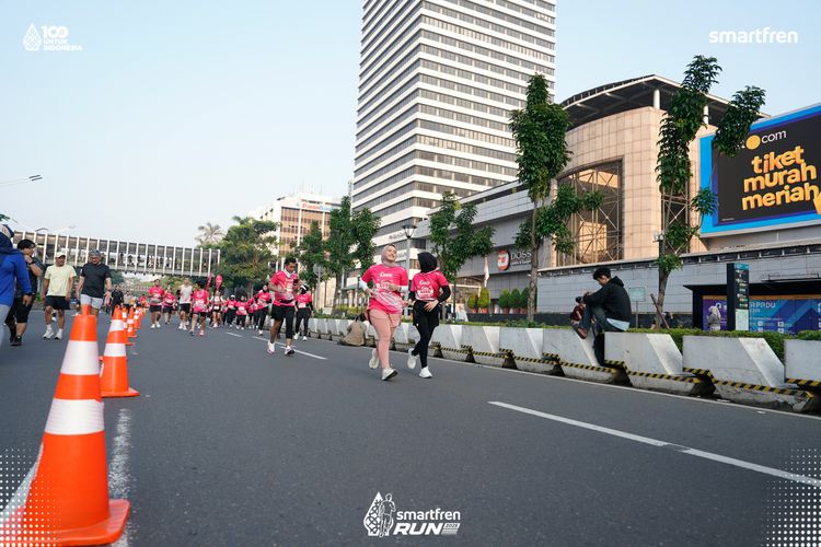Race photo from Smartfren Run 2025 