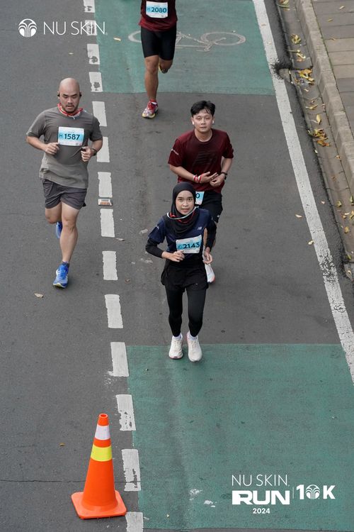Race photo from Nu Skin Run 10K