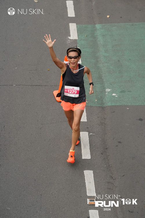 Race photo from Nu Skin Run 10K