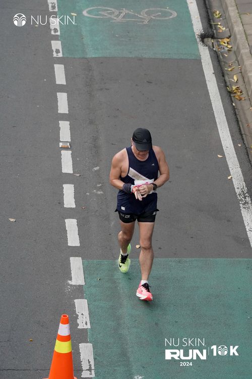 Race photo from Nu Skin Run 10K