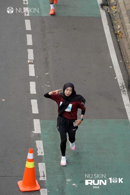 Race photo from Nu Skin Run 10K